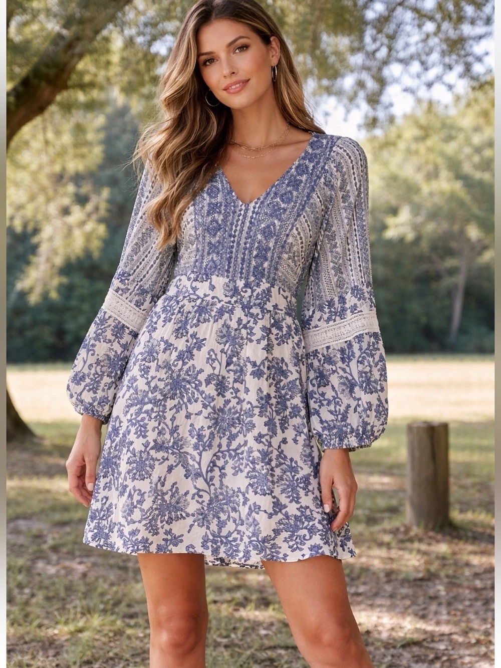 NWOT- Sincerely Jules Floral Embroidered Dress